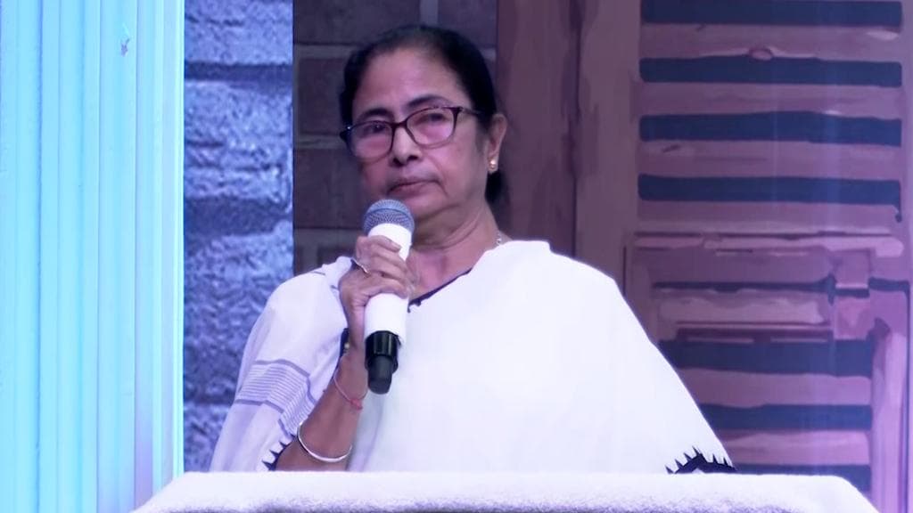 Mamata Banerjee: ইউক্রেন নিয়ে সর্বদলীয় বৈঠকের আর্জি মমতার, চিঠি লিখলেন প্রধানমন্ত্রীকে