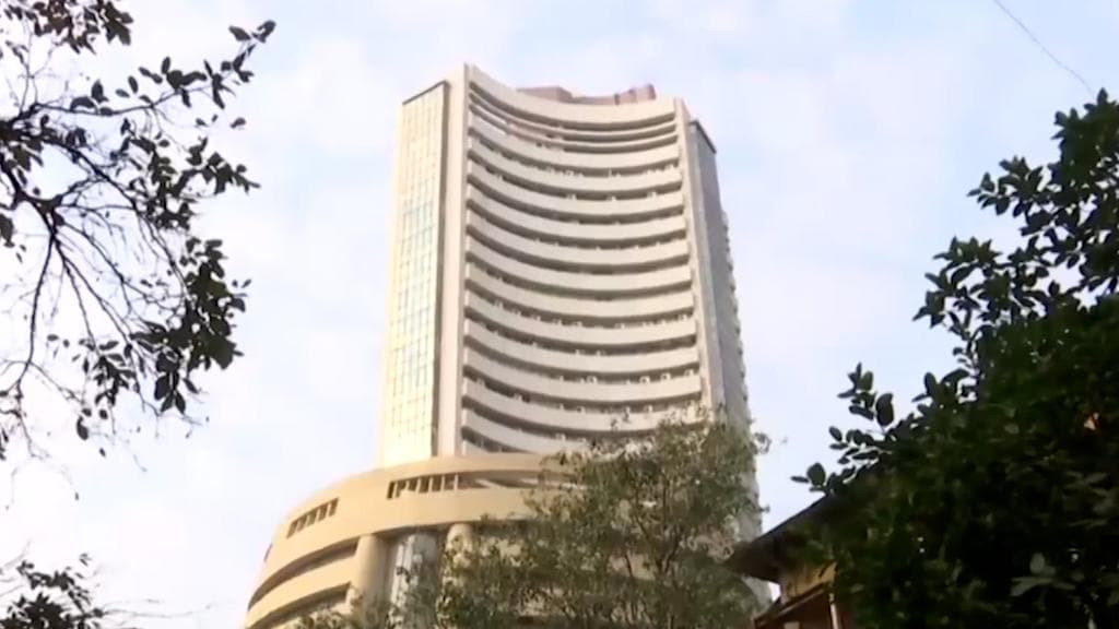 Sensex falls 400 points following US markets; Here is what is spooking the markets 