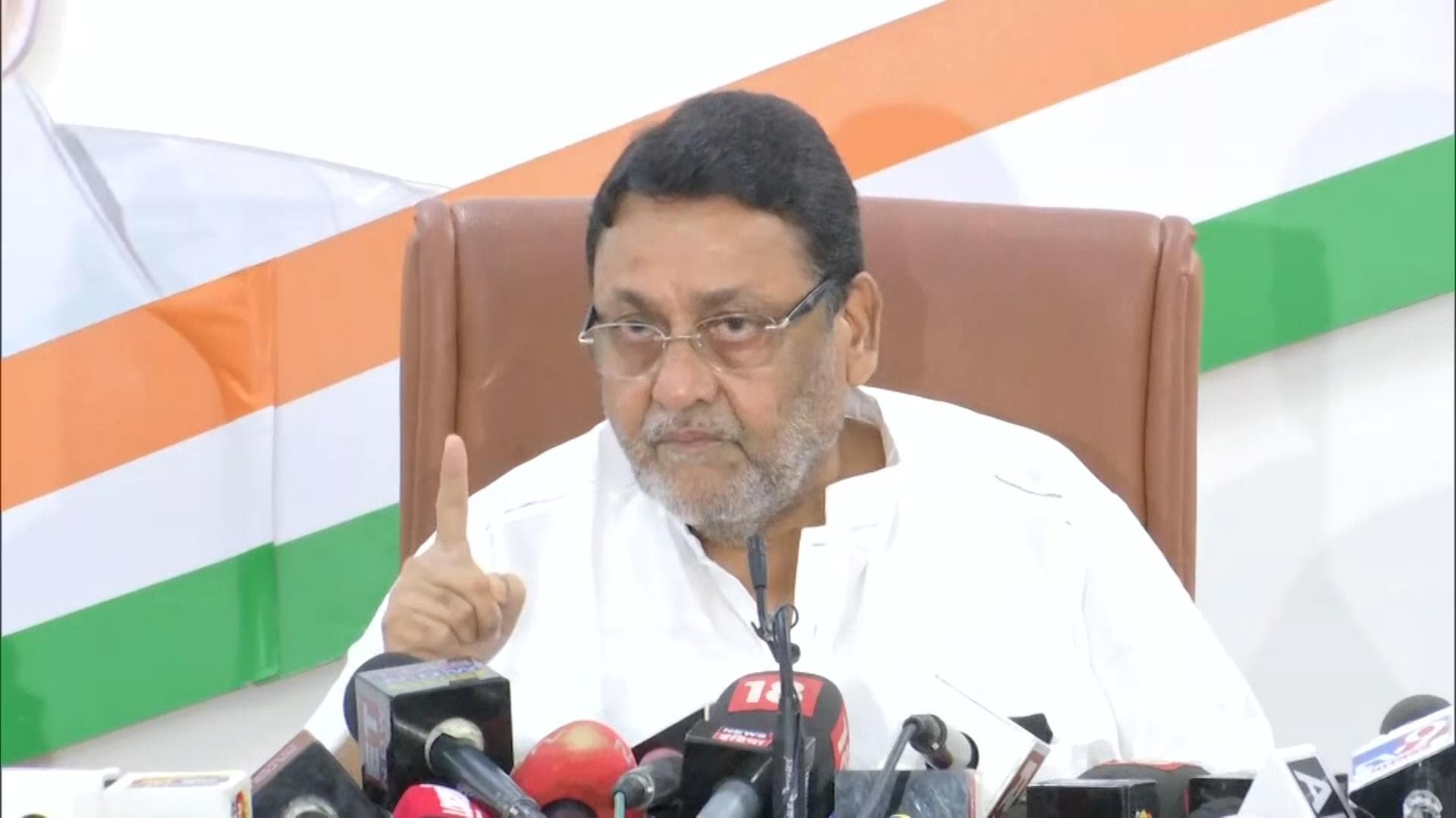 Aryan Khan Case: NCP ने NCB के ऑपरेशन पर उठाए सवाल, कहा- वसूली रैकेट चला रहा है ब्यूरो