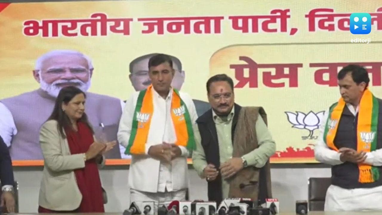 Two AAP councillors join BJP ahead of Delhi Assembly polls