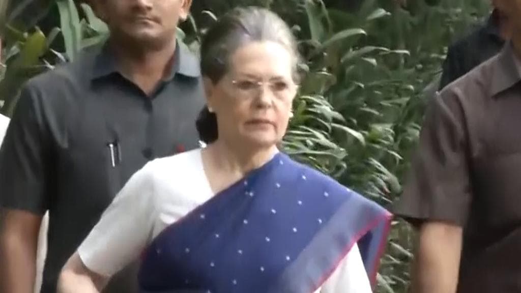 सोनिया गांधी ने RJD सुप्रीमो लालू यादव से फोन पर की बात, तल्खी को दूर करने की कोशिश!