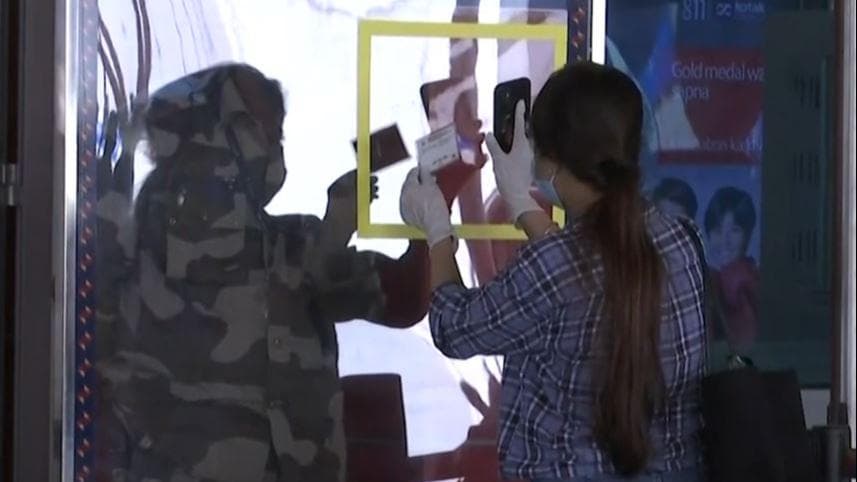 Covid-19: अब भारत में 12 देशों से आने वाले यात्रियों की होगी स्क्रीनिंग, नए वेरिएंट के खतरे के तहत फैसला