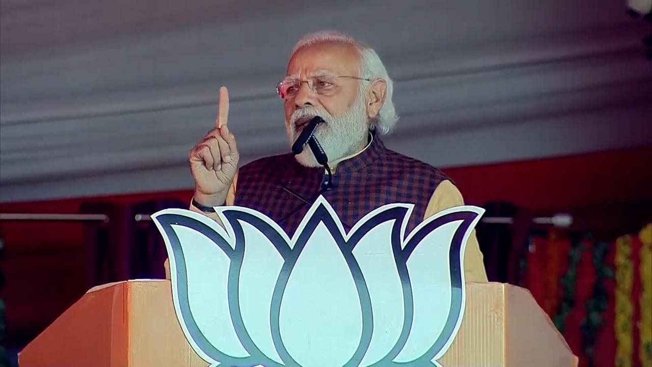 UP Elections 2022 | PM Modi's jibe at opposition: 'govt of the family, by the family, for the family'