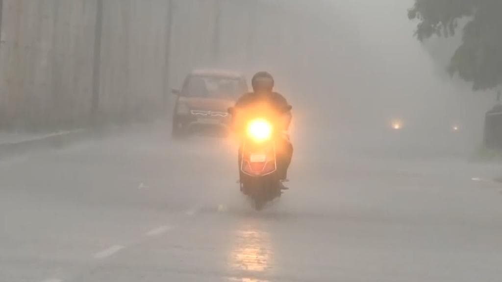 Weather Update: ঘূর্ণিঝড় না হলেও নিম্নচাপে ভাসবে দক্ষিণবঙ্গ