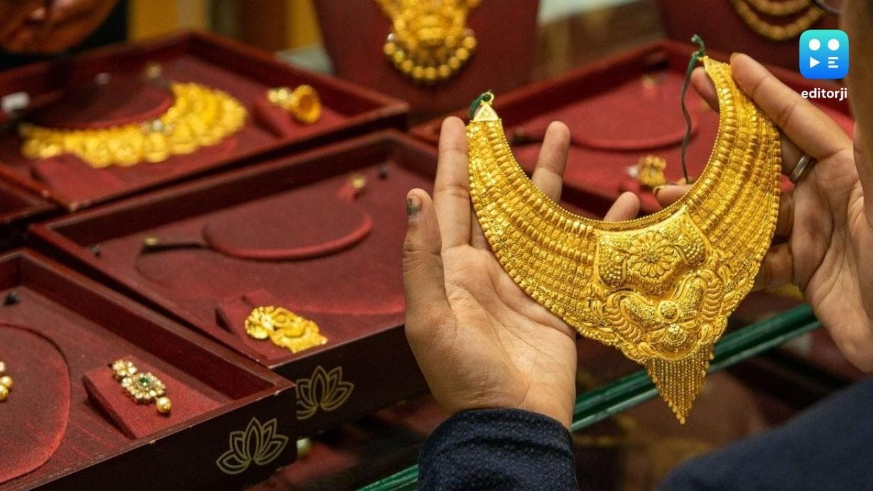 Gold hits all-time high of Rs 82,700 amid global uncertainties
