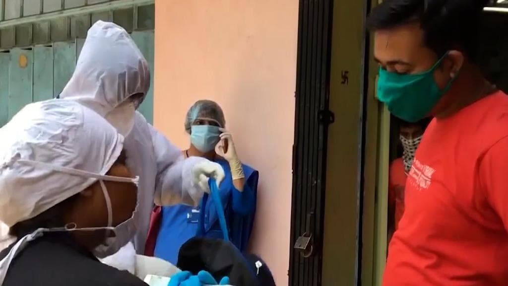 Covid in Bengal: পুজোর পরেও রাজ্যে নিম্নমুখী সংক্রমণ! গত ২৪ ঘণ্টায় আক্রান্ত ৪৫১ ও মৃত্যু ৮ জনের