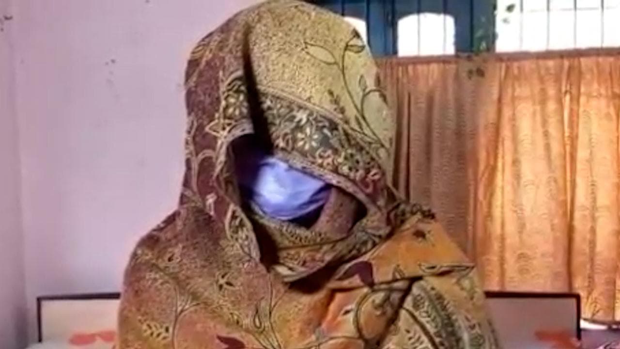 Barrackpore Fraud:অচেনা নম্বর থেকে আসা লিঙ্কে ক্লিক করতেই ব্ল্যাকমেলিং-এর শিকার তরুণী