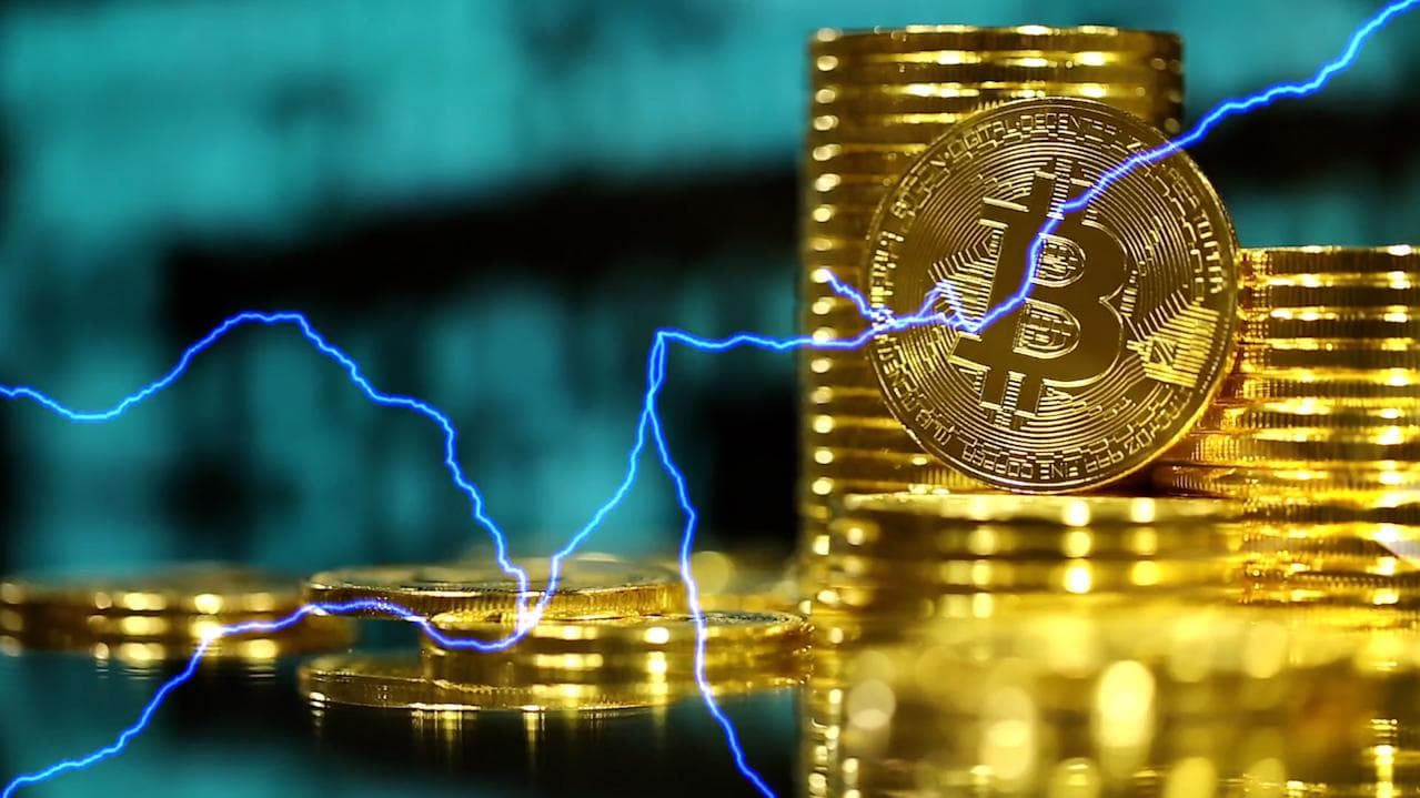 Bitcoin crash, bears test $40,000 mark as crypto collapse continues