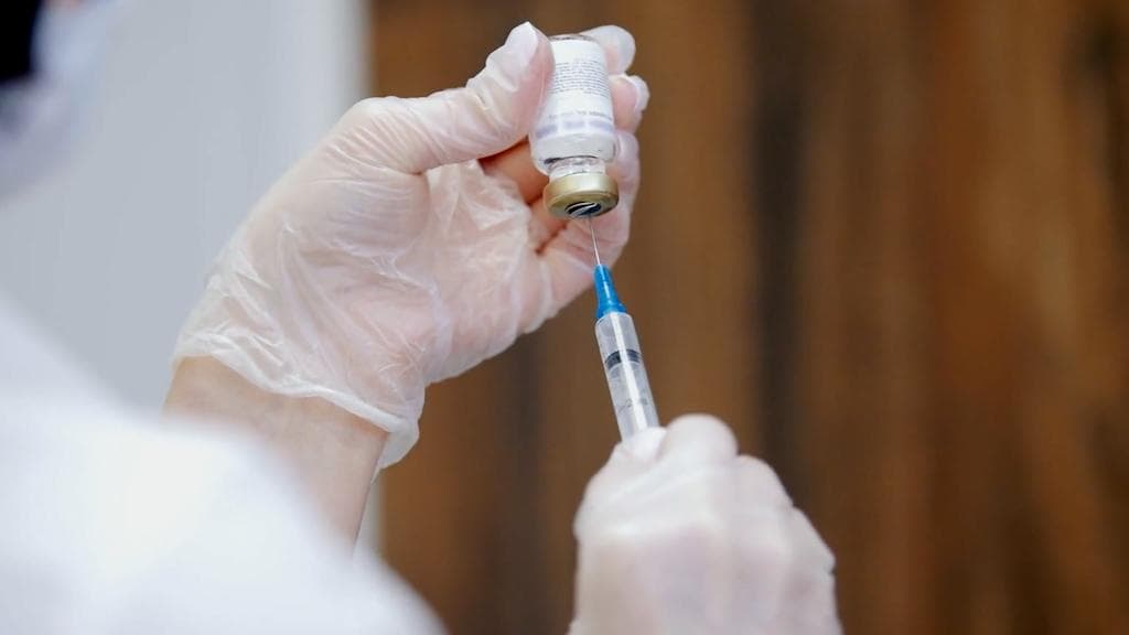 Kolkata Vaccination: ৩ জানুয়ারি থেকেই কলকাতার ১৬টি স্কুলে শুরু ১৫ ঊর্ধ্বদের টিকাকরণ