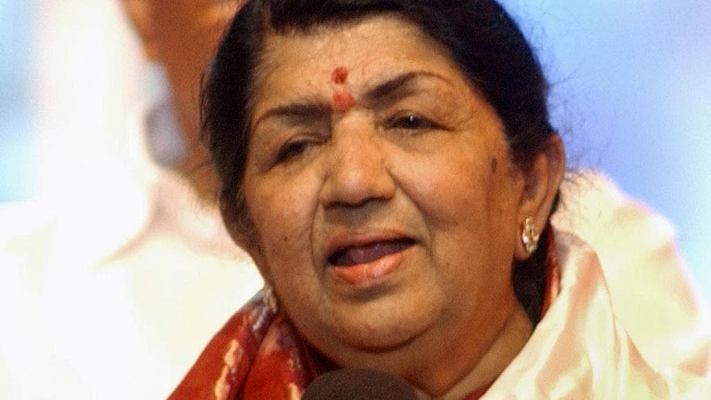 Lata Mangeshkar passes away: লতার মৃত্যুতে রাষ্ট্রীয় শোক, অর্ধনমিত থাকবে জাতীয় পতাকা