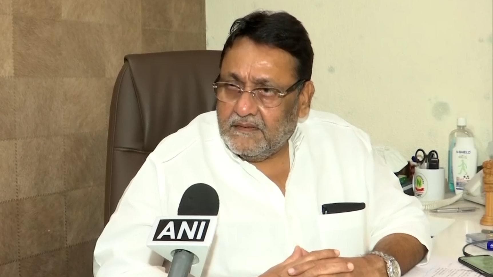 Bombay HC refuses to stop Nawab Malik from making statements against Wankhede