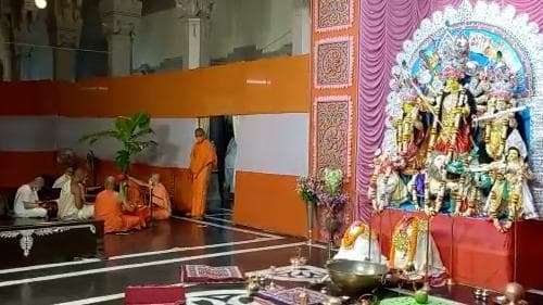 Durga Puja 2021 : কোভিড বিধি মেনে নবপত্রিকা স্নানের মধ্যে দিয়ে পুজো শুরু বেলুড় মঠে