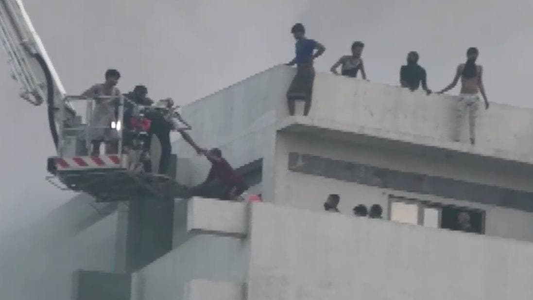 Massive fire at Surat factory kills 2, 125 people rescued