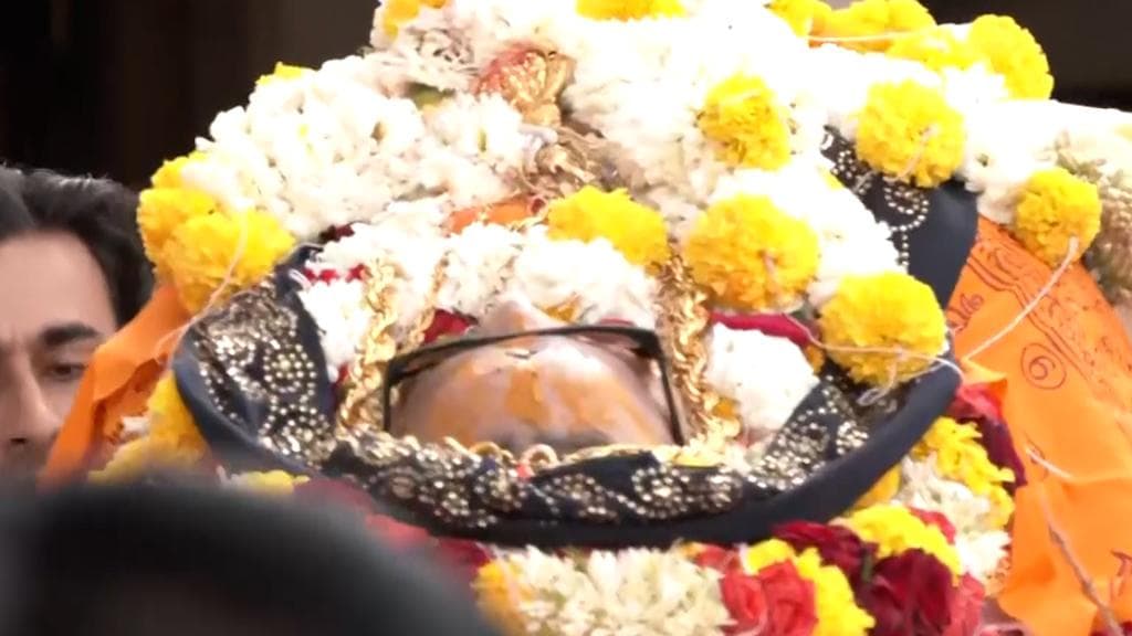 Bappi Lahiri Last Rites: বাপ্পি লাহিড়ির শেষকৃত্য মুম্বইতে, মুখাগ্নি করলেন ছেলে বাপ্পা