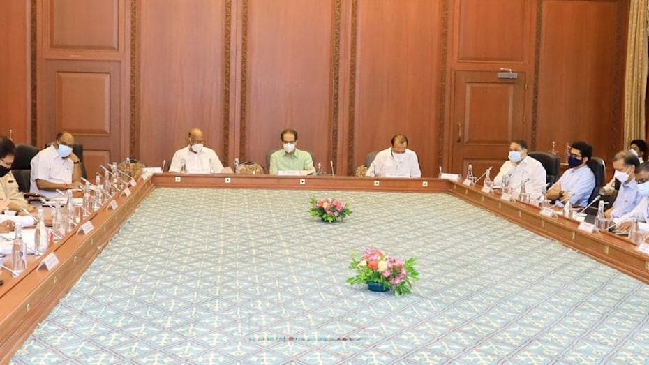 Maharashtra News: महाराष्ट्र में खुलेंगे एम्यूज़मेंट पार्क, रेस्टोरेंट और दुकानों की टाइमिंग भी बढ़ेगी