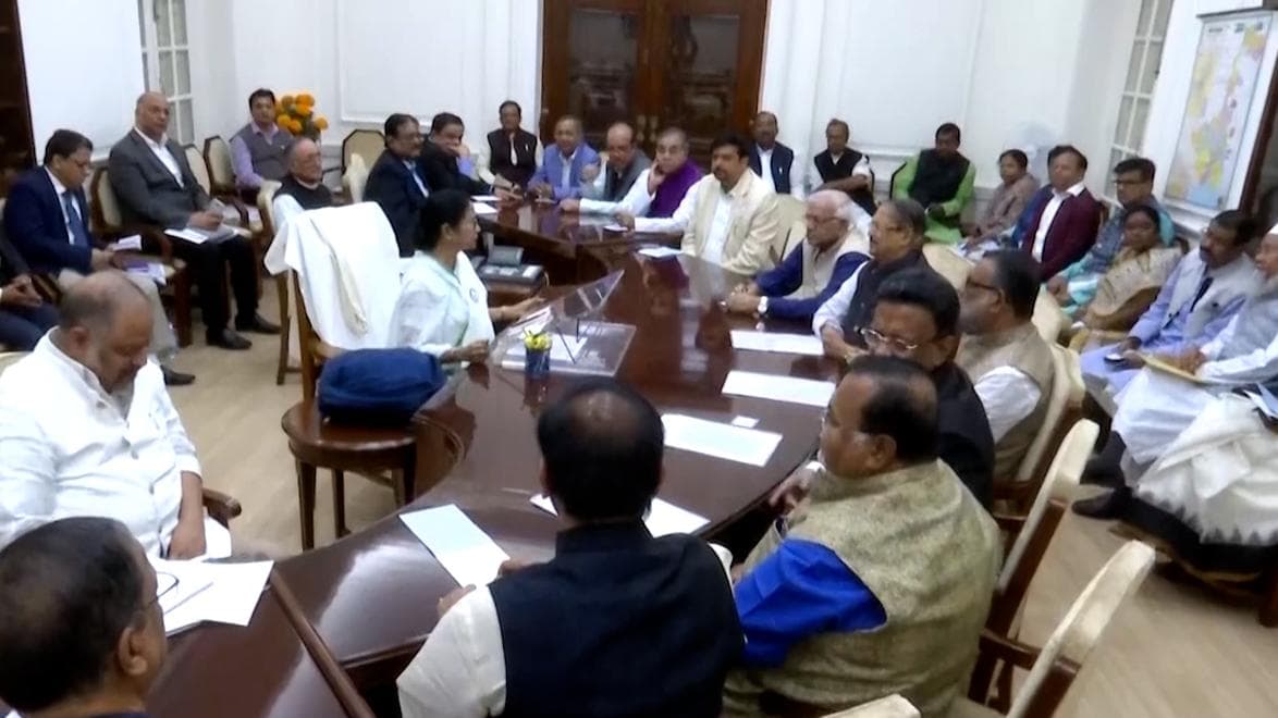 Mamata Banerjee: নেত্রী মমতা, বাকি পদ অবলুপ্ত, তৃণমূলে আপাতত ২০ জনের জাতীয় কর্মসমিতি