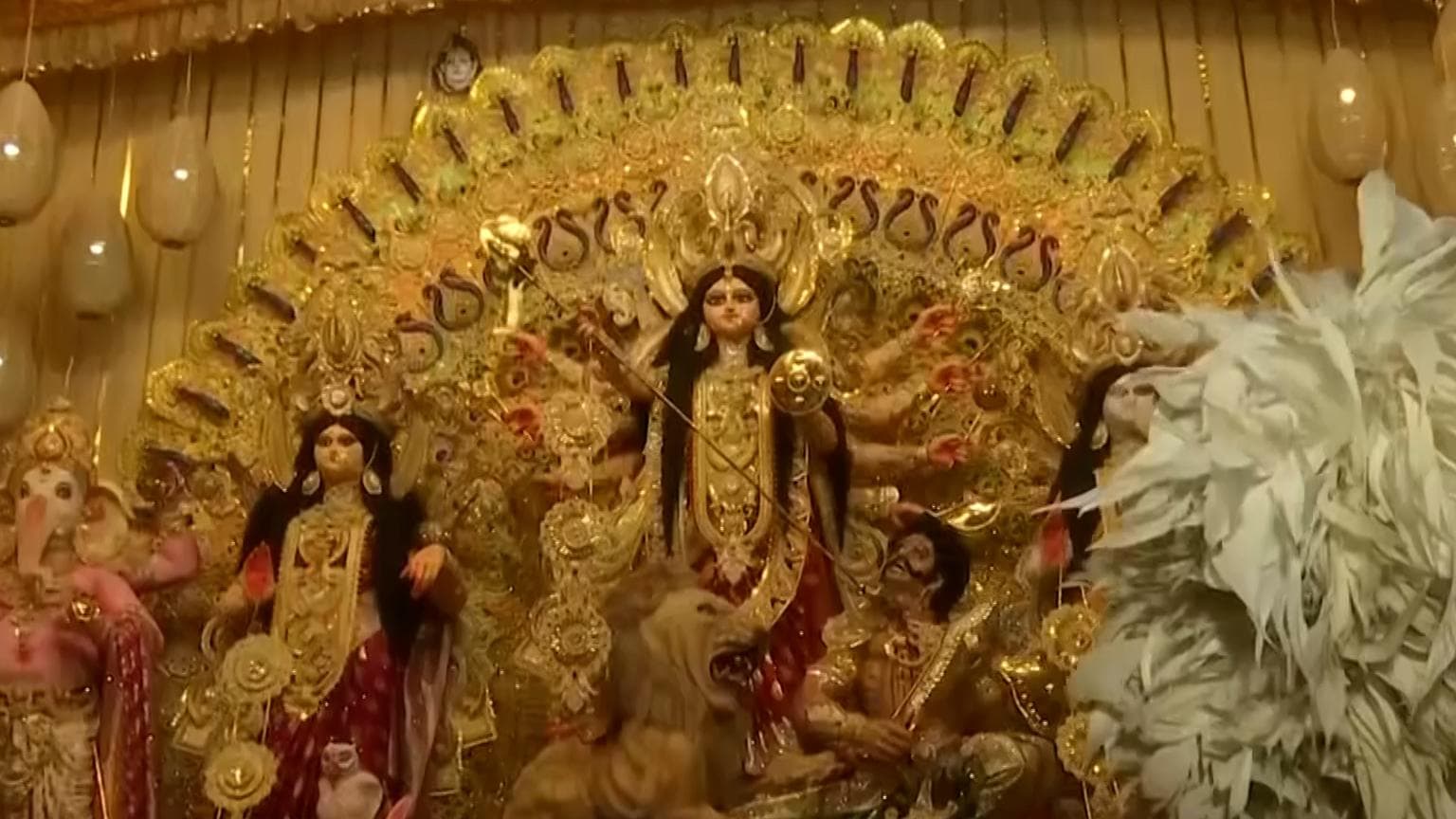 Durga Puja: দেবীপক্ষে করোনার সংক্রমণের হার বেড়ে দ্বিগুণ! চরম আশঙ্কায় স্বাস্থ্য মহল