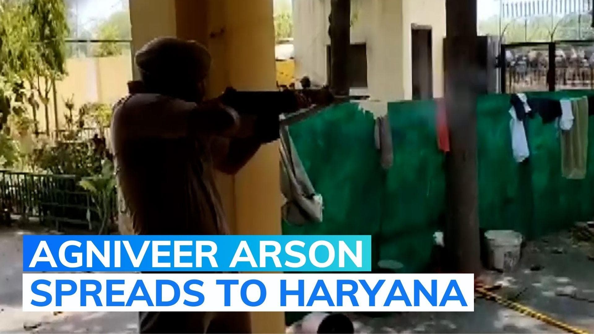 Agnipath protest: cops fire in air as future Agniveers go on rampage in Haryana| On Camera 