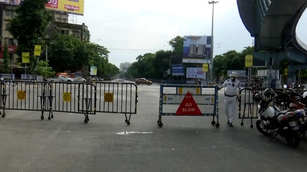 Bengal Covid restriction: বিধিনিষেধের মেয়াদ বাড়ল ৩০ অক্টোবর পর্যন্ত, পুজোর ক'দিন থাকছে না নাইট কারফিউ
