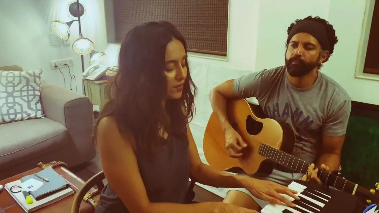 Throwback: When Farhan Akhtar-Shibani Dandekar impressed fans with their rendition of 'Shallow' 