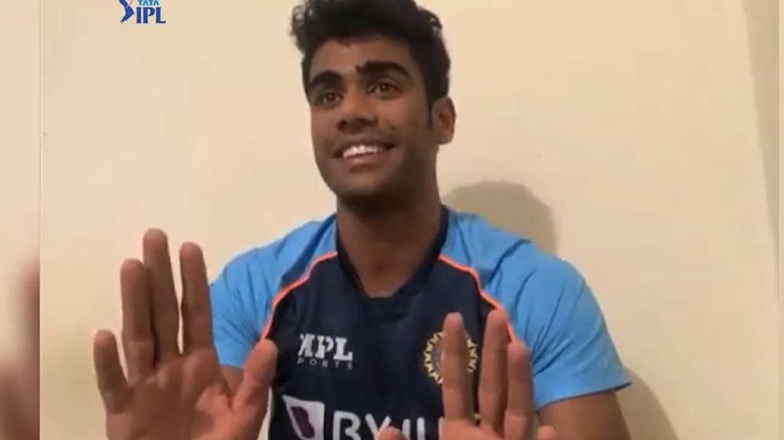 'Die-hard Dhoni fan': Rajvardhan Hangargekar fulfills father's dream of playing for CSK