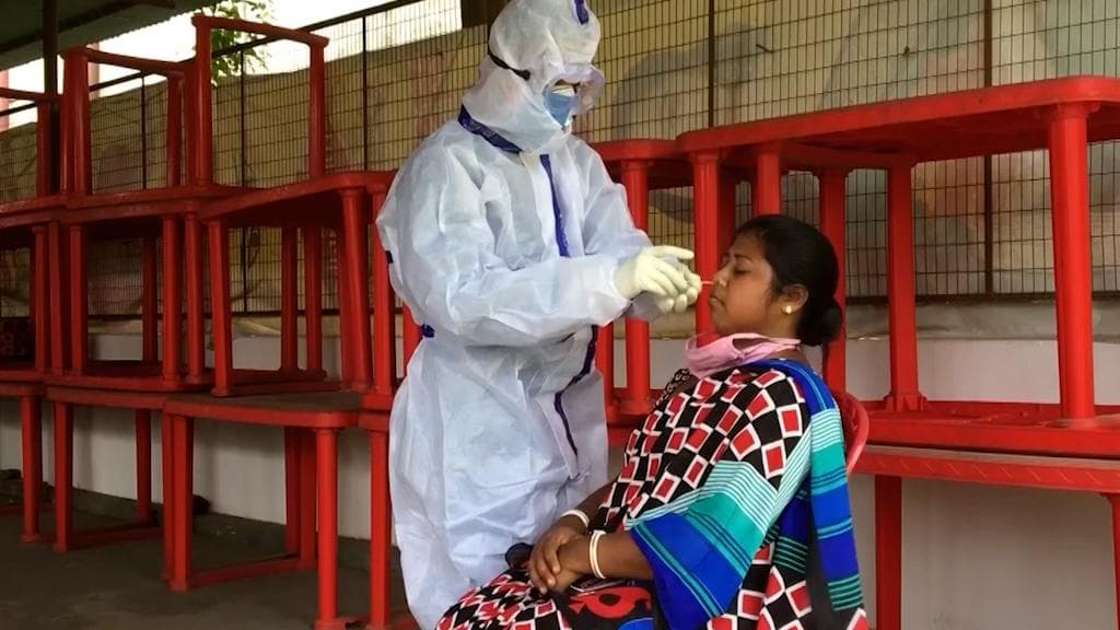 Coronavirus: কালীপুজোর আগে চিন্তা বাড়াচ্ছে রাজ্যের করোনা পরিস্থিতি 