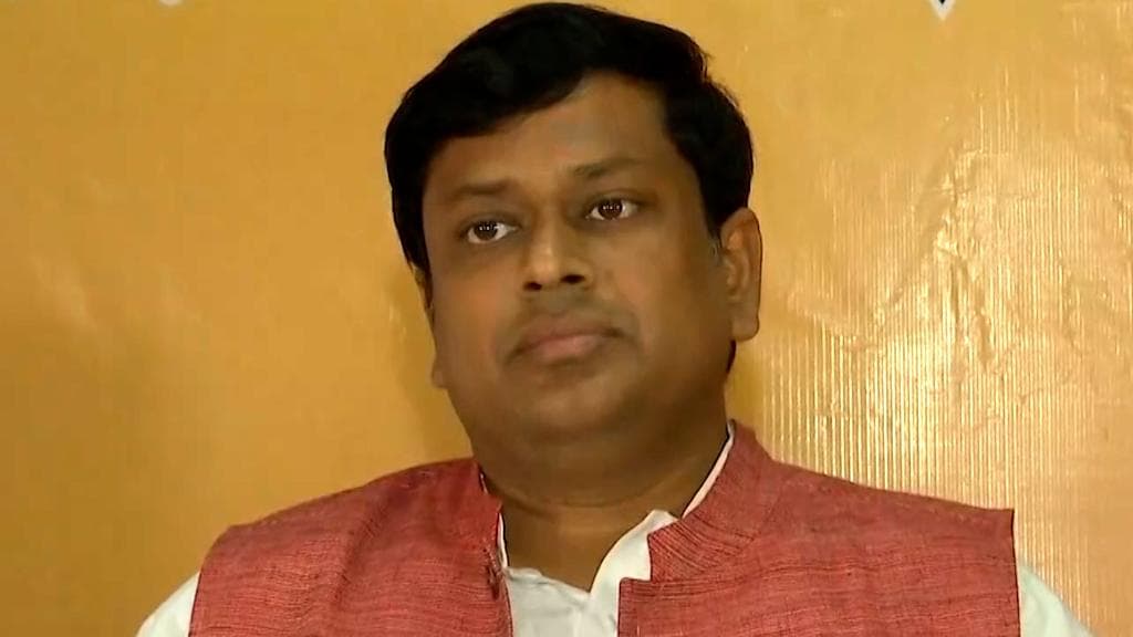 Mamata Sukanta : করোনা আক্রান্ত বিজেপির রাজ‍্য সভাপতিকে ফোন মুখ‍্যমন্ত্রীর