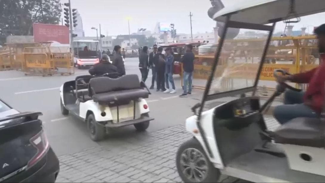 Ayodhya: e-carts to ferry devotees to Ram temple