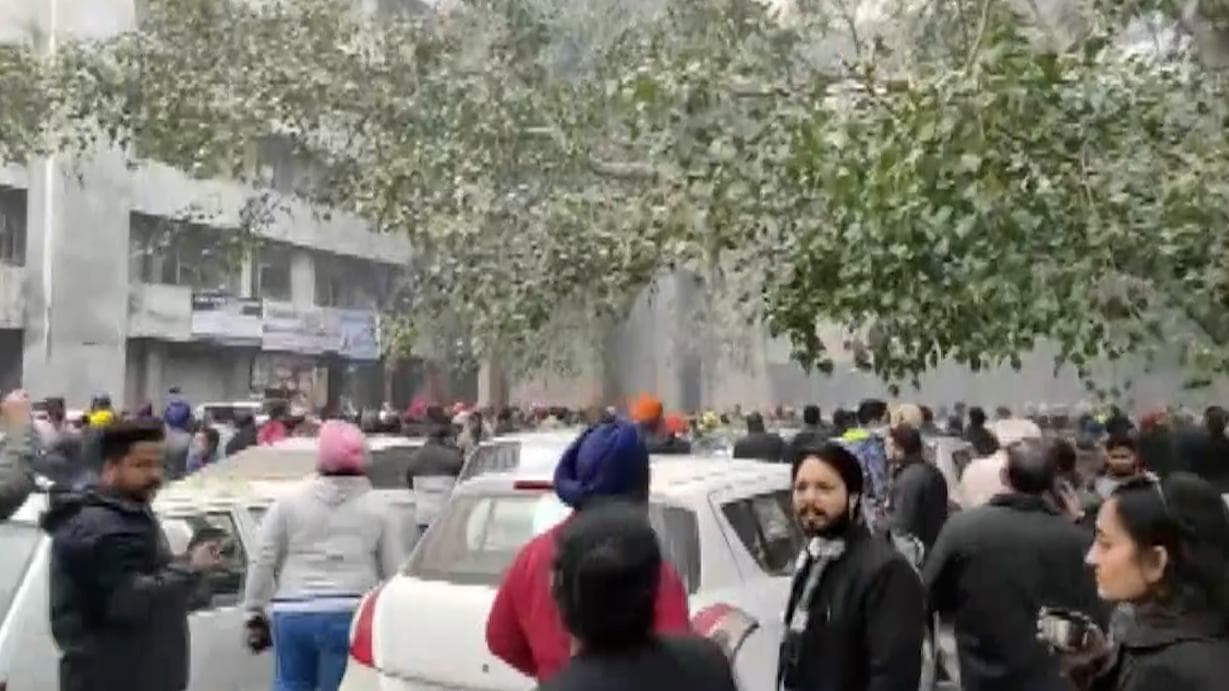 Ludhiana Blast: अदालत परिसर में धमाके से 1 की मौत तो 5 घायल, CM चन्नी बोले- साजिश को करेंगे बेनकाब 