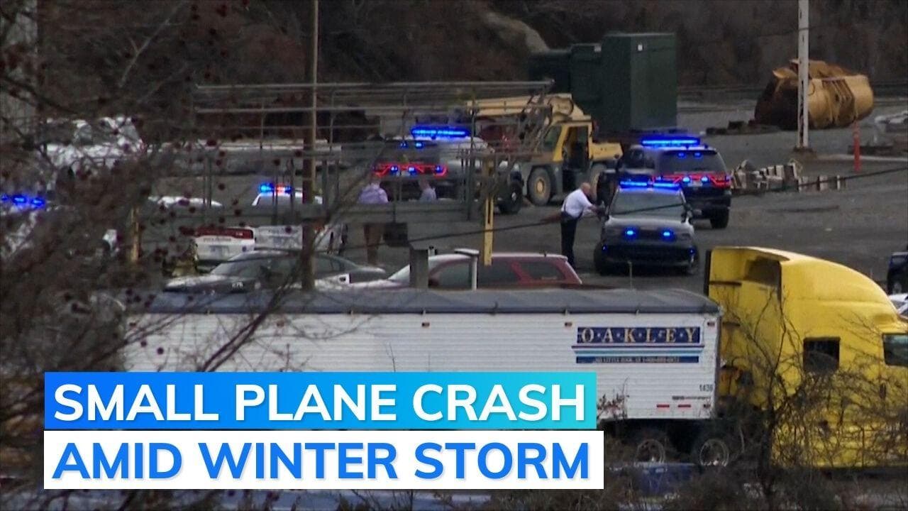 Five dead as a small plane crashes in US