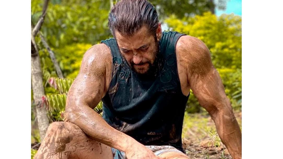 Salman Khan: জন্মদিনের আগে সাপের কামড় খেয়ে হাসপাতালে সলমন খান