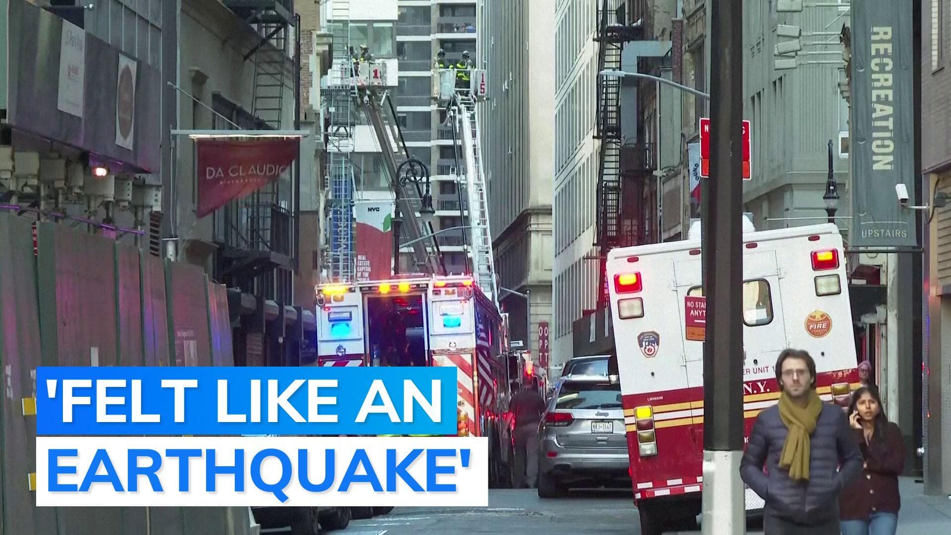 New York: parking garage caves-in, crushing people and cars