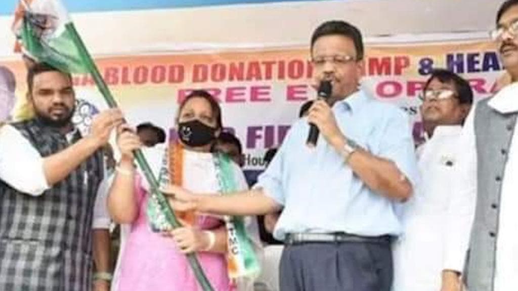 CPM: টিকিট না পেয়ে তৃণমূলে যোগ দিলেন বিদায়ী বাম কাউন্সিলর বিলকিস বেগম