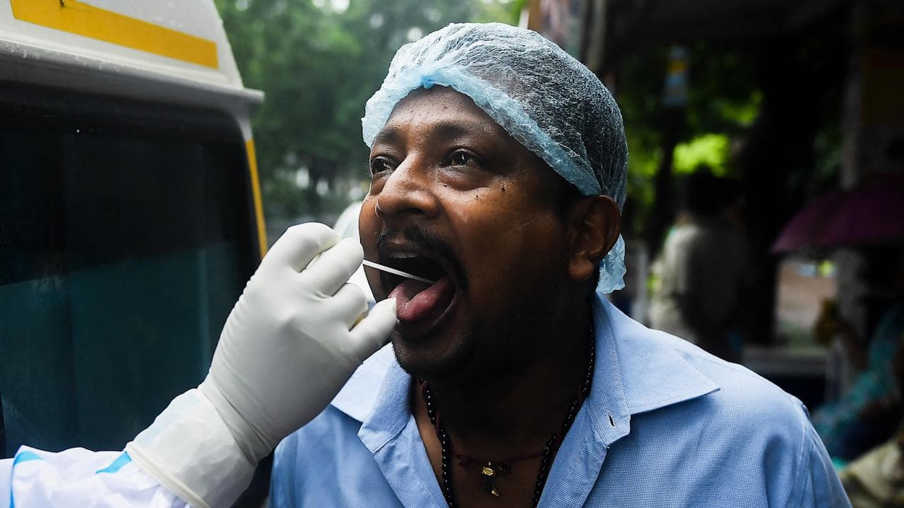 West Bengal Covid bulletin: রাজ্যে কমল করোনা সংক্রমণ, তবে দৈনিক মৃত্যু নিয়ে এখনও উদ্বেগ