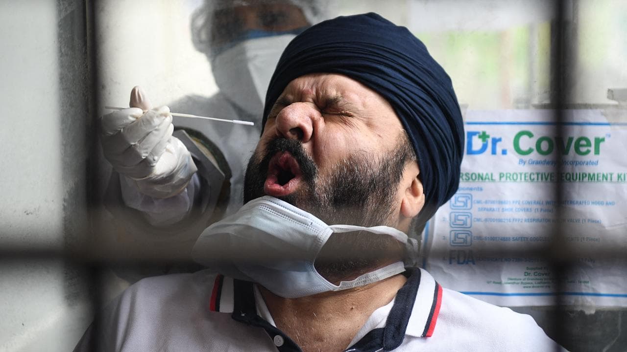 India Covid Update : দেশে গত ২৪ ঘণ্টায় কোভিডে আক্রান্ত ৮,৩১৮ জন, মৃত ৪৬৫