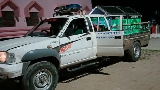 West Bengal News : স্ত্রীকে খুন করে পালাতে পারলে না স্বামী, অনুতপ্ত হয়ে ট্রেন থেকে ঝাঁপ