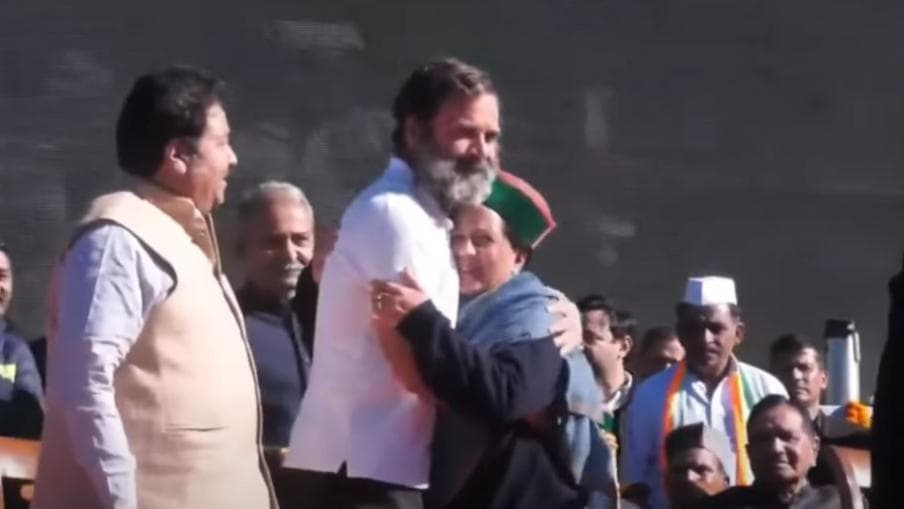 Rahul Gandhi ने Pratibha Singh को लगाया गले, क्या बगावत पर लगा पूर्ण विराम ?