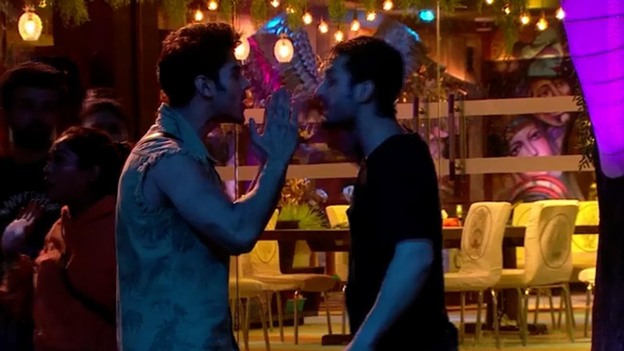 Bigg Boss 15 - उमर से भिड़े सिम्बा, शमिता-तेजस्वी की हुई कैट फाइट