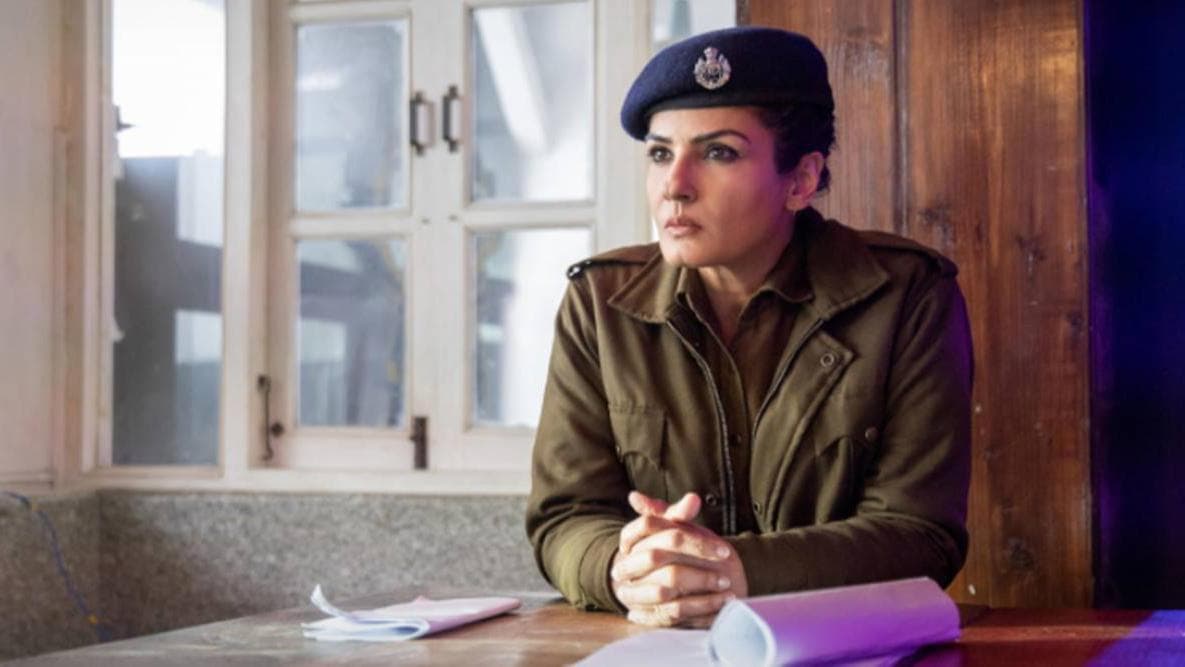 मिस्ट्री-थ्रिलर से भरा Aranyak का टीजर हुआ रिलीज, सीरीज से रवीना टंडन ने  किया डिजिटल डेब्यू