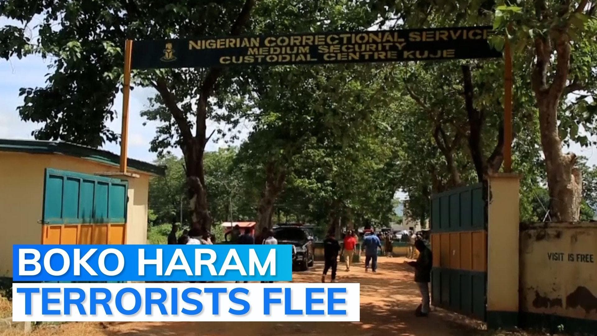 Nearly 900 prisoners escape after Nigeria jail raid