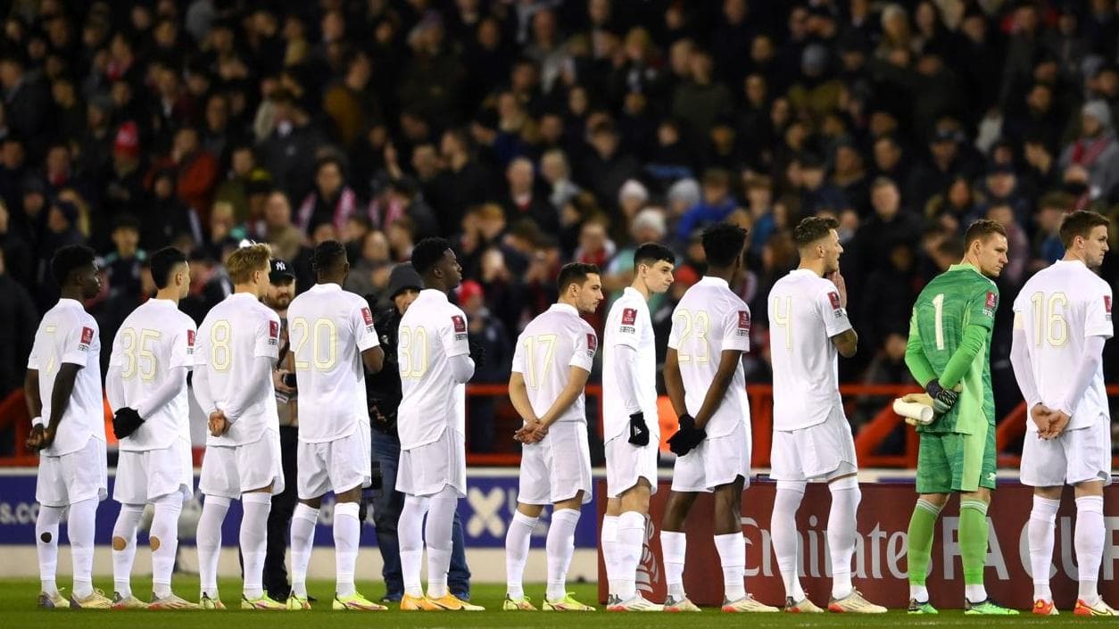 'No more Red': Arsenal give-up on traditional colours for a cause