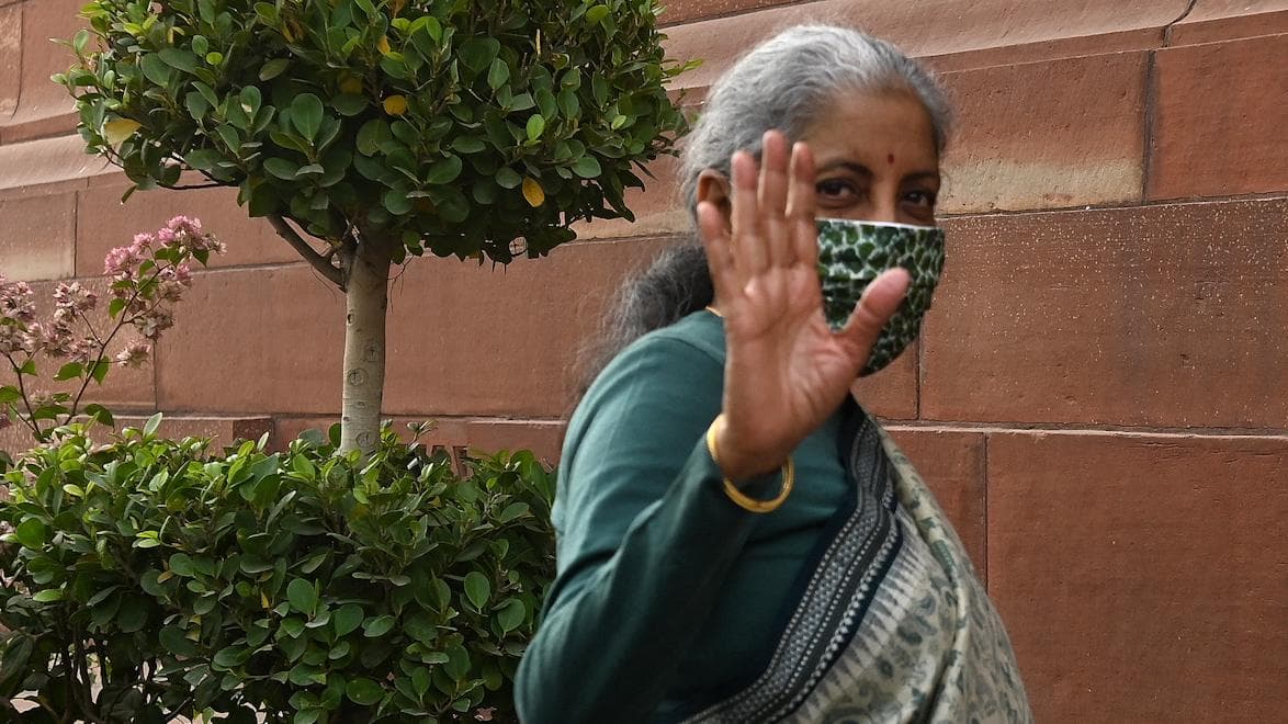 Budget 2022: সংসদে পৌঁছলেন নির্মলা, চলছে শেষবেলার প্রস্তুতি, বাজেট থেকে কি পাবে বাংলা ?