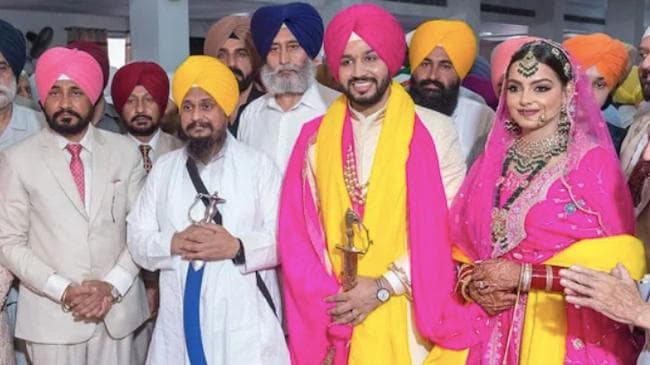 Punjab: CM के बेटे की शादी में नशे में धुत्त थे पुलिसकर्मी, DGP ने एक को किया सस्पेंड