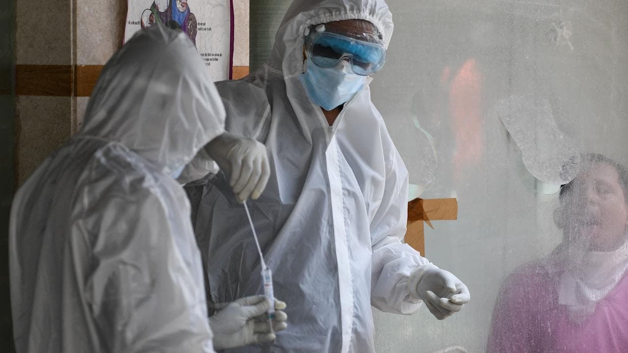 India Covid Update: গত ২৪ ঘণ্টায় দেশে করোনা আক্রান্ত ১০,৮৫৩, মৃত্যু হয়েছে ৫২৬ জনের