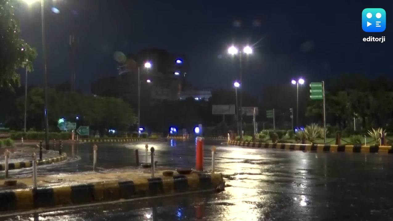 Weather update: जलजमाव ने थामी दिल्ली-NCR की रफ्तार, न्यूनतम तापमान 4 डिग्री कम