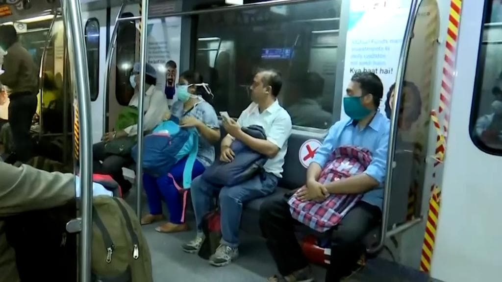 Kolkata Metro: বাতিল হচ্ছে টোকেন? এই সপ্তাহেই ৬ লক্ষ স্মার্ট কার্ড আনছে কলকাতা মেট্রো