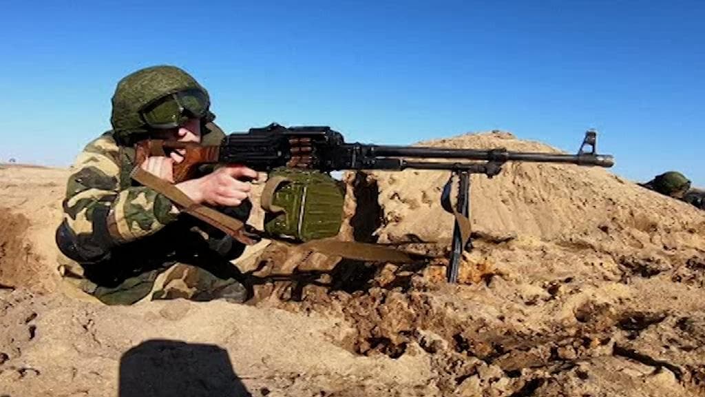 Ukraine: সীমান্তে যুদ্ধের মেঘ, ইউক্রেন থেকে ভারতীয়দের দেশে ফেরাতে মরিয়া দূতাবাস