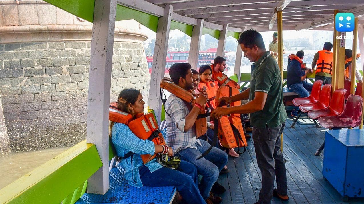 Mumbai boat tragedy: Life jackets made mandatory for rides from Gateway of India