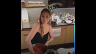 Twitterati can't handle Chrissy Teigen cooking with bare hands!