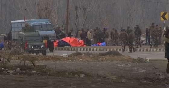 बरेली: शादी के गहने बेचकर पुलवामा शहीदों को दिए ₹1 लाख 38 हजार 